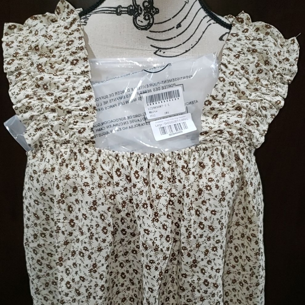 Pheasant style ruffle tank